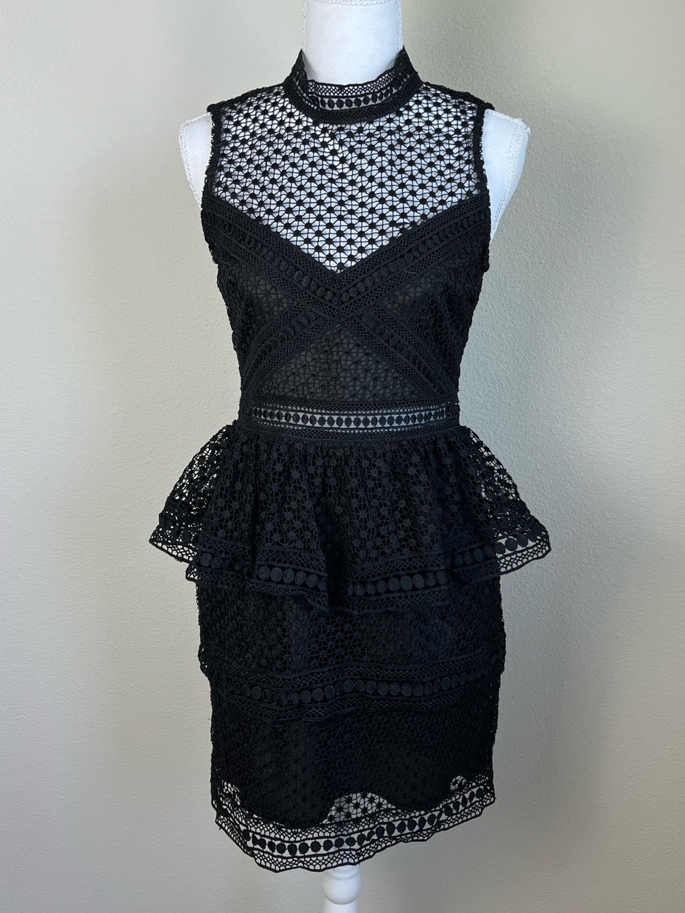 Lulus Black Lace Peplum Cocktail‎ Dress Mock Neck Bodycon Romantic Goth Sz S